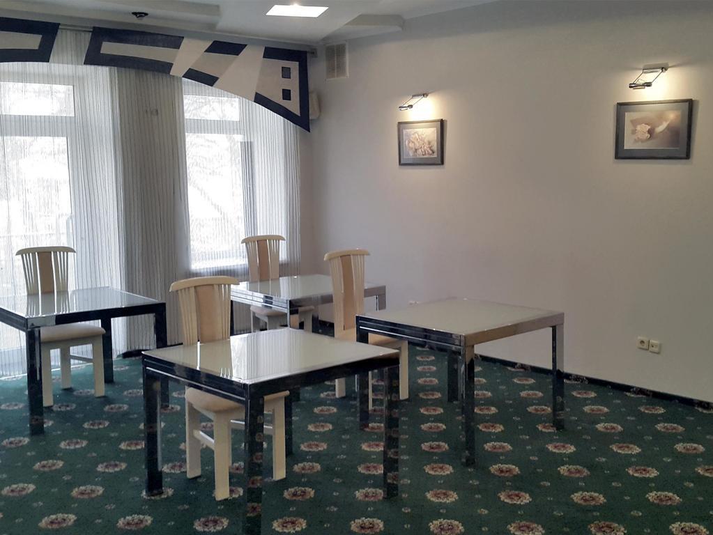 אודסה Marrion Hotel מראה חיצוני תמונה